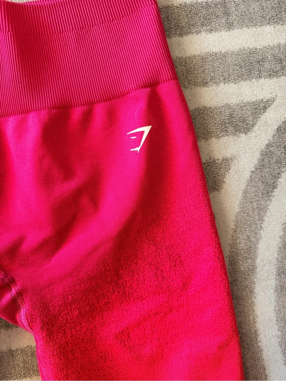 Gymshark Hot Pink Seamless Bike Shorts - Picture 2 of 3